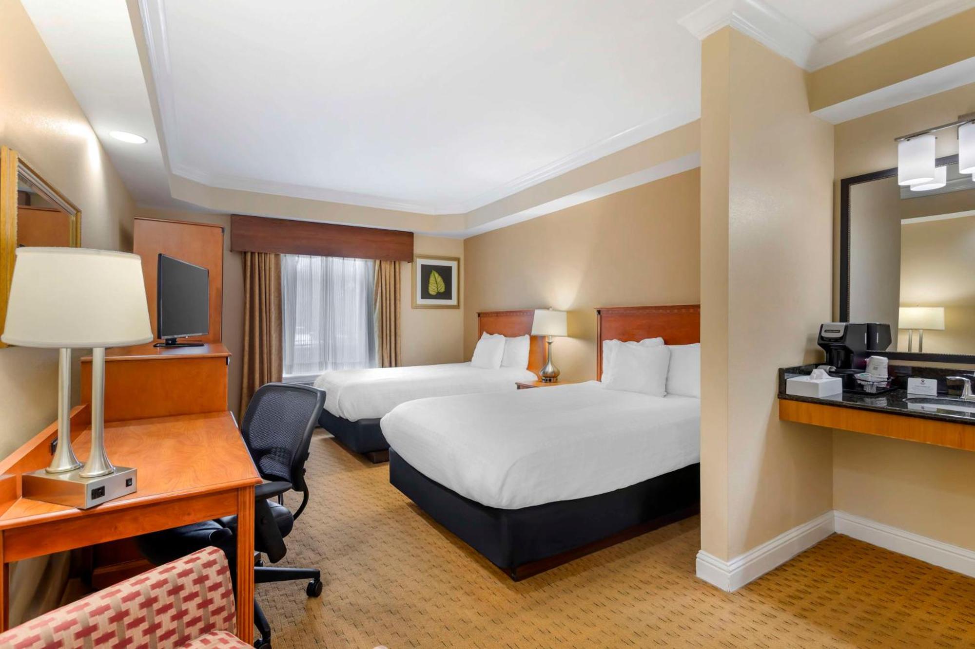 เบสต์ เวสเทิร์น พลัส คิงส์แลนด์ Hotel ภายนอก รูปภาพ